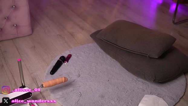 vanessasimon bigcock Webcam SHOW @ Chaturbate 11-12-2025