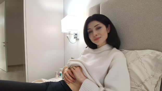 milla_bella kissing Webcam SHOW @ Chaturbate 11-12-2025