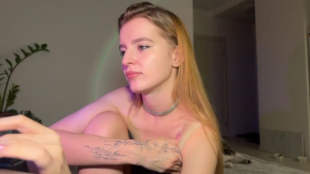 nura_foxx toy Webcam SHOW @ Chaturbate 14-12-2025