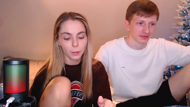 julsweet fingering Webcam SHOW @ Chaturbate 18-12-2025