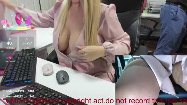 milf_viktoria prettyface Webcam SHOW @ Chaturbate 18-12-2025
