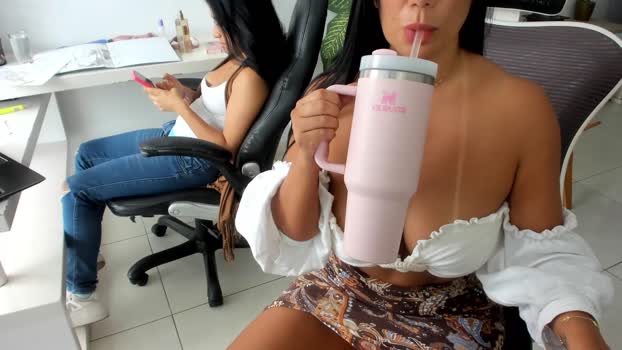 emillybrowm beauty Webcam SHOW @ Chaturbate 19-12-2025