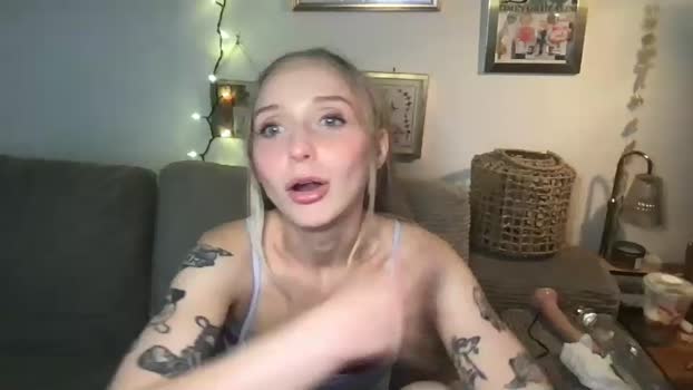 rosepuzzy69 kissing Webcam SHOW @ Chaturbate 21-12-2025