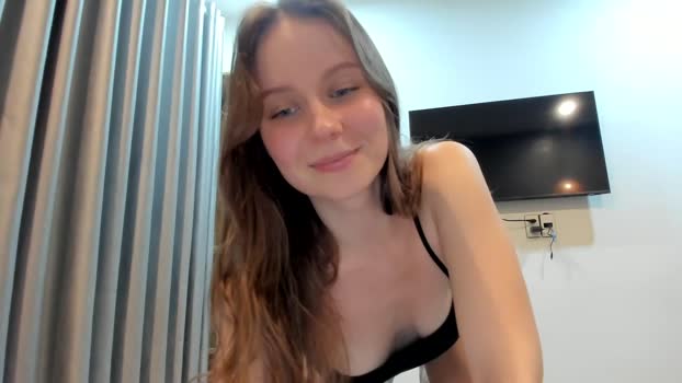 elisadikotti kiss Webcam SHOW @ Chaturbate 23-12-2025