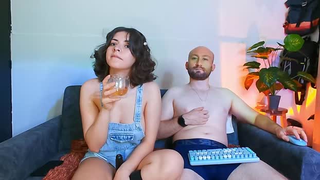 holly_and_honey_69 blowjob Webcam SHOW @ Chaturbate 25-12-2025