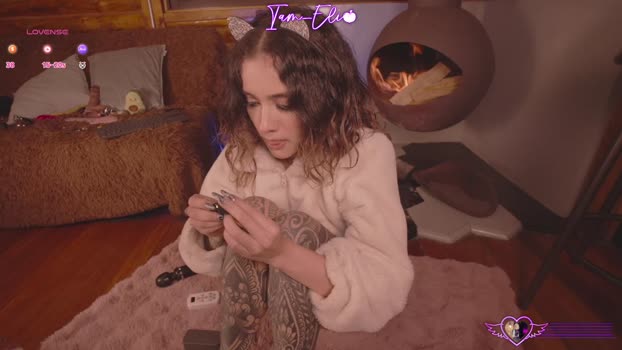 iam_eli big Webcam SHOW @ Chaturbate 01-01-2026