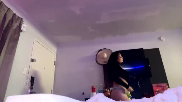 mrandmrsdreamy222 strip Webcam SHOW @ Chaturbate 01-01-2026