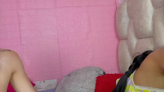 petitestrawberry18 fingering Webcam SHOW @ Chaturbate 02-01-2026