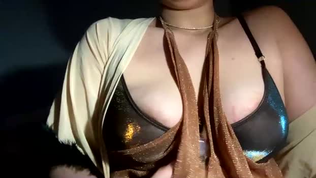 crystalyn777 kiss Webcam SHOW @ Chaturbate 03-01-2026