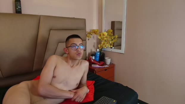 crimsonsecretts Naked Webcam SHOW @ Chaturbate 03-01-2026