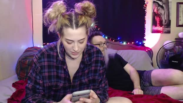 foxymalloryknoxy69 strip Webcam SHOW @ Chaturbate 04-01-2026