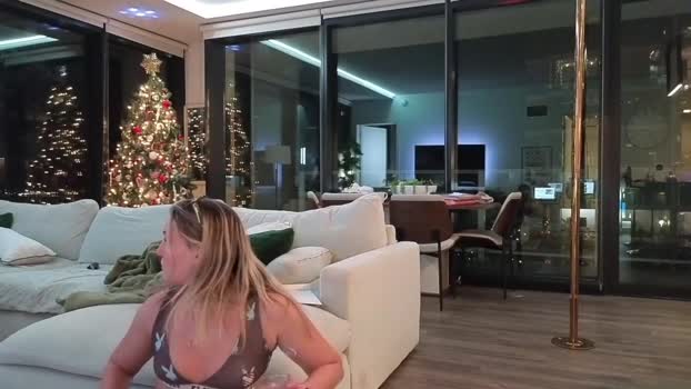 bambifarrina naked Webcam SHOW @ Chaturbate 06-01-2026