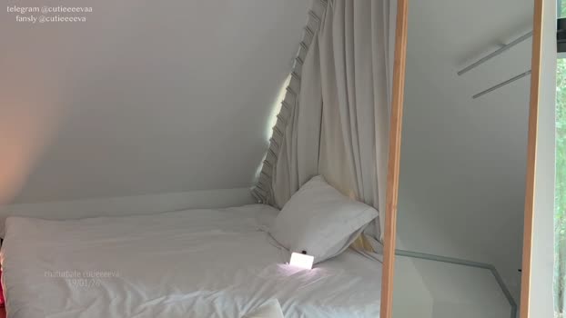 cutieeeeva fuckme Webcam SHOW @ Chaturbate 19-01-2026