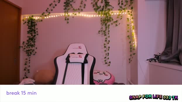 vivian_qwerty deepthroat Webcam SHOW @ Chaturbate 19-01-2026