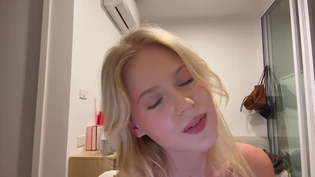 laraineprada prettyface Webcam SHOW @ Chaturbate 22-01-2026