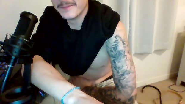 tootonedtony fuckpussy Webcam SHOW @ Chaturbate 25-01-2026