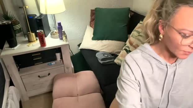 cumguzzlingskank tits Webcam SHOW @ Chaturbate 26-01-2026