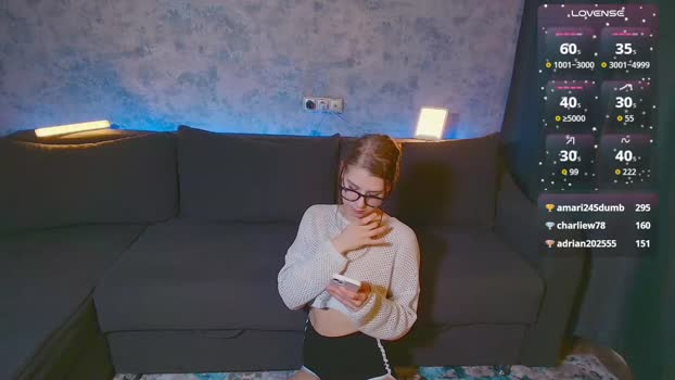 llovespice spanking Webcam SHOW @ Chaturbate 27-01-2026