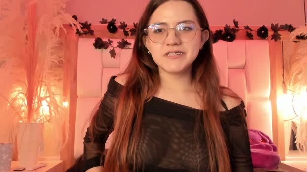 daphne_and_roger Topless Webcam SHOW @ Chaturbate 29-01-2026