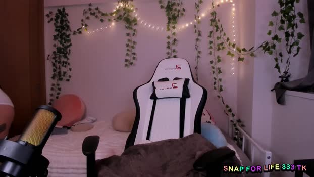 vivian_qwerty Pretty Webcam SHOW @ Chaturbate 03-02-2026