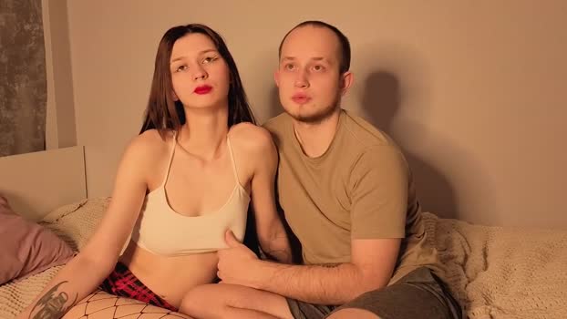 pearl_couple kissing Webcam SHOW @ Chaturbate 06-02-2026