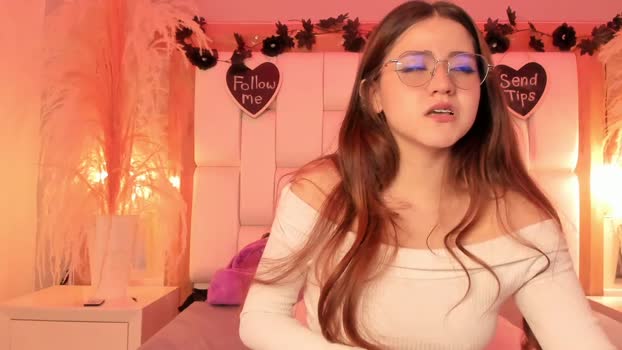 daphne_and_roger striptease Webcam SHOW @ Chaturbate 09-02-2026