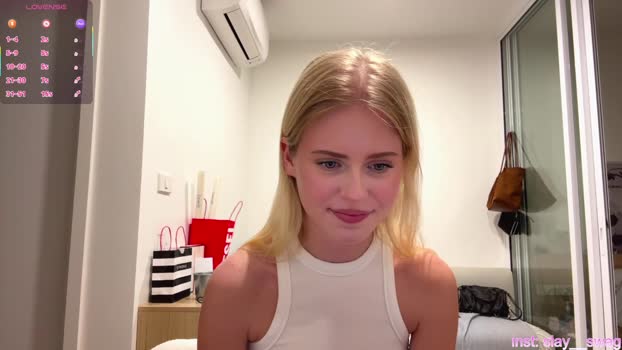 laraineprada ass Webcam SHOW @ Chaturbate 16-02-2026