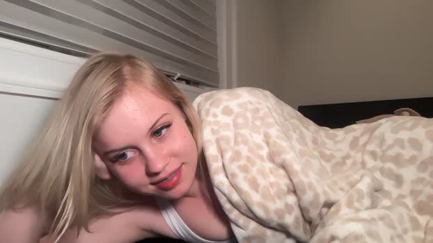 lunarose17 legs Webcam SHOW @ Chaturbate 17-02-2026