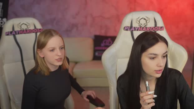 bright_diamonds_054 kissing Webcam SHOW @ Chaturbate 21-02-2026