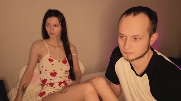 pearl_couple kiss Webcam SHOW @ Chaturbate 23-02-2026