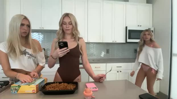 kenziesmithh bigtoys Webcam SHOW @ Chaturbate 24-02-2026