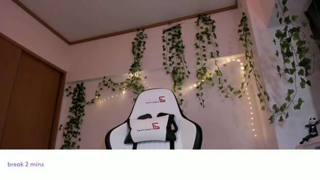 vivian_qwerty deepthroat Webcam SHOW @ Chaturbate 28-02-2026
