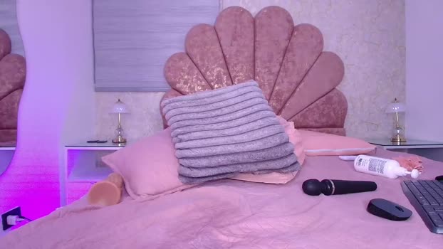 gabriela_leone strip Webcam SHOW @ Chaturbate 06-03-2026