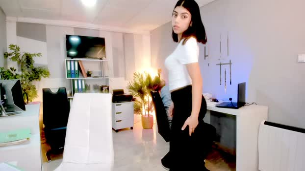 bluediamondsdreams kiss Webcam SHOW @ Chaturbate 17-03-2026