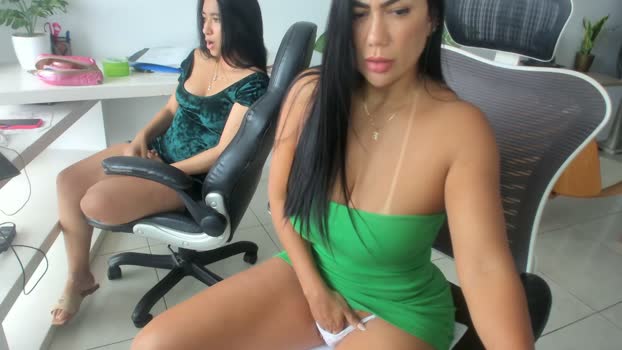 emillybrowm suckshow Webcam SHOW @ Chaturbate 20-03-2026