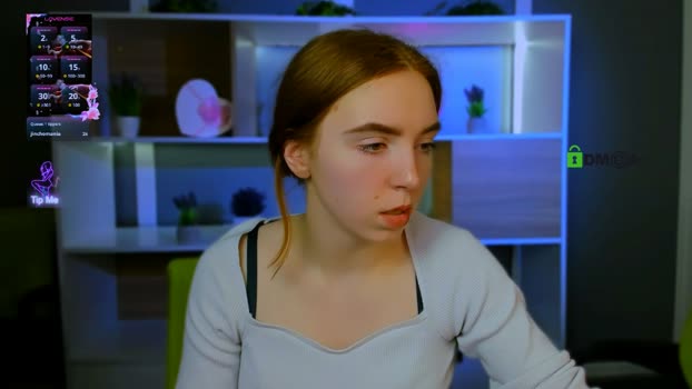 maddy_moah Topless Webcam SHOW @ Chaturbate 01-04-2026