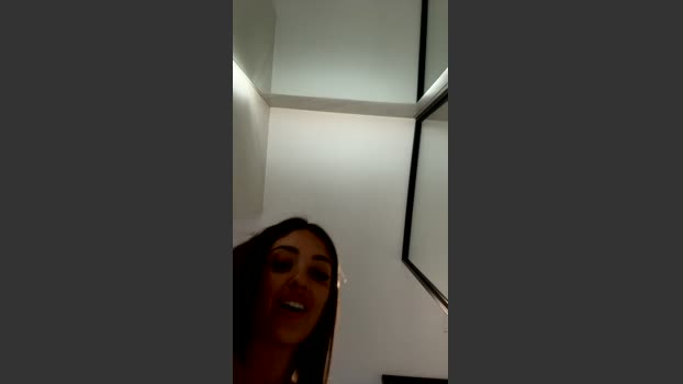 skyyroseee kiss Webcam SHOW @ Chaturbate 01-04-2026