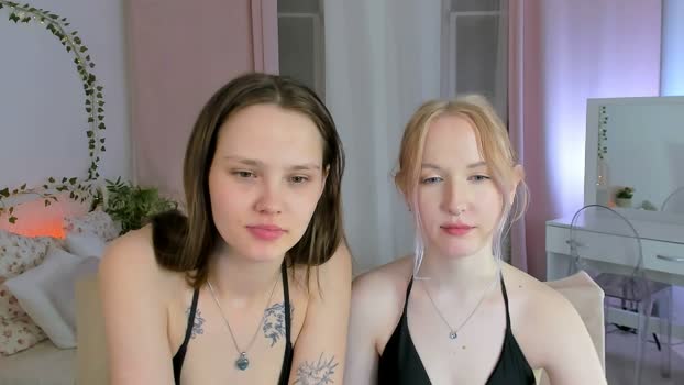 lisaluve bigtoys Webcam SHOW @ Chaturbate 02-04-2026