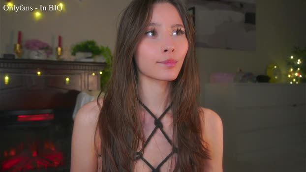 falinecrosthwaite Show Webcam SHOW @ Chaturbate 03-04-2026