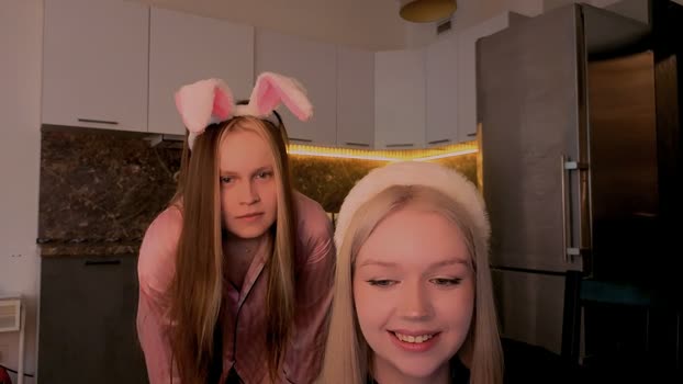 jiaalisaa suckcock Webcam SHOW @ Chaturbate 04-04-2026