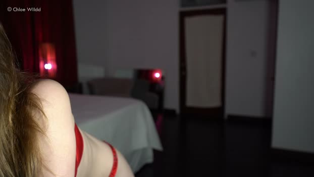 chloewildd bigtoys Webcam SHOW @ Chaturbate 05-04-2026