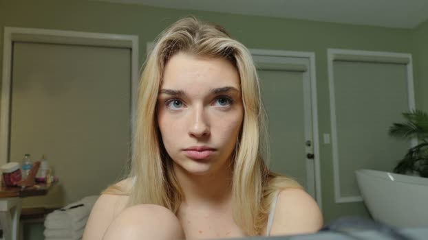 ellalowe kissing Webcam SHOW @ Chaturbate 05-04-2026