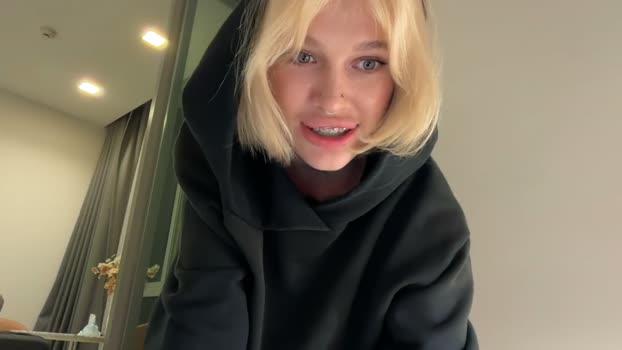 golden_alinee fingers Webcam SHOW @ Chaturbate 05-04-2026