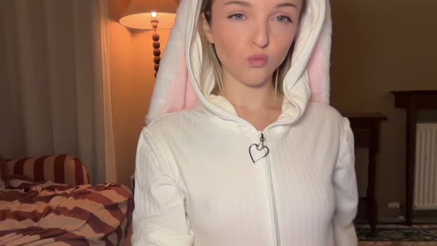 lucydelovely deepthroat Webcam SHOW @ Chaturbate 07-04-2026