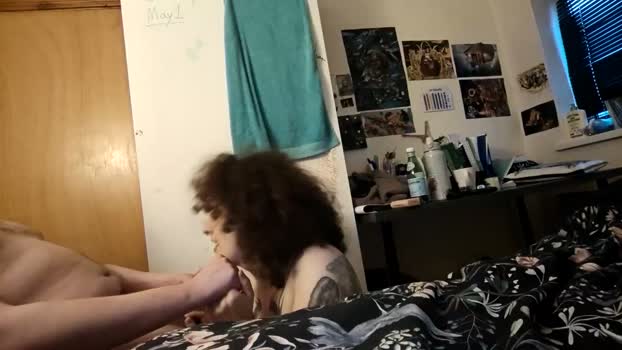 sluttysuzie17 lick Webcam SHOW @ Chaturbate 07-04-2026