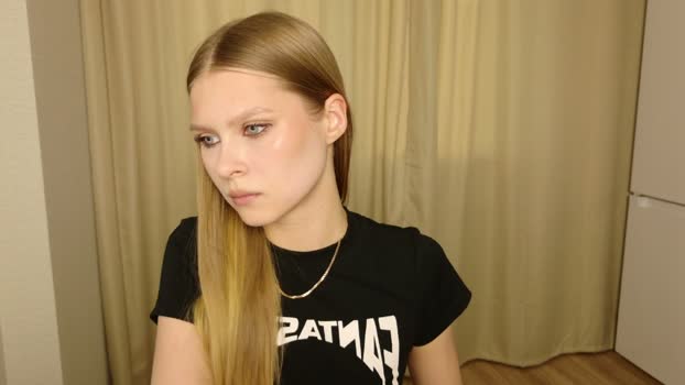 alexialunaris suck Webcam SHOW @ Chaturbate 13-04-2026