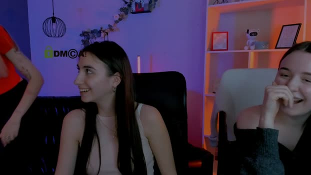 _mila_fire natural Webcam SHOW @ Chaturbate 15-04-2026