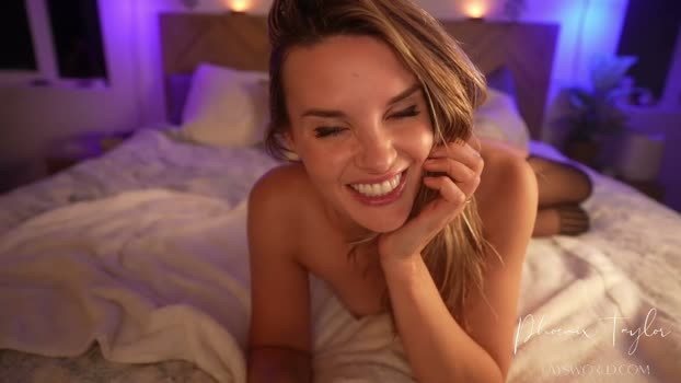 phoenix_taylor XXX Webcam SHOW @ Chaturbate 15-04-2026