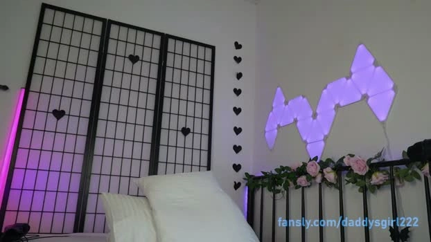 daddysgirl222 21-04-2026 Porn beauty kiss sexyfeet horny