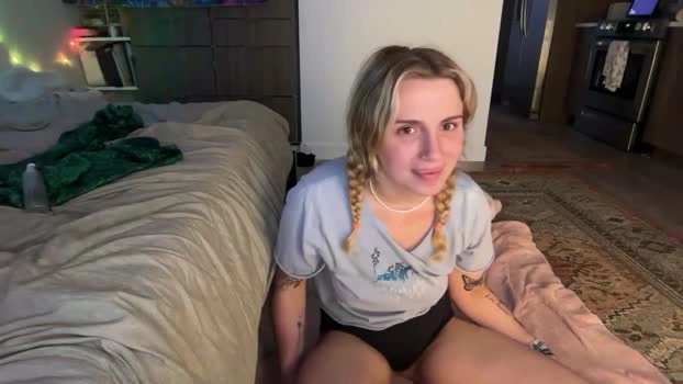 lolaa555 28-04-2026 Porn spank bj-dildo natural kinky